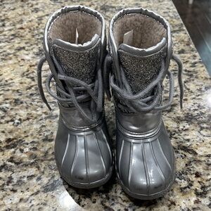 Sparkle in Pink Girls Silver Winter Boots